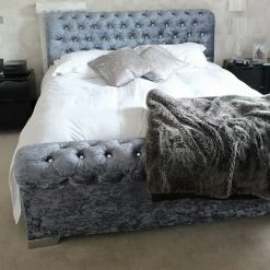 FIL Sleigh Chesterfield Crushed Velvet Bedframe 35 FIL Sleigh Chesterfield Crushed Velvet Bedframe