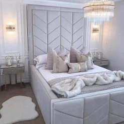 FIL KNIGHTSBRIDGE BED IN PLUSH VELVET