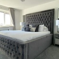 FIL SOFIA BED IN PLUSH VELVET