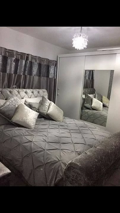 FIL CROWN SLEIGH CRUSHED VELVET BED BED COLLECTION 6 FIL CROWN SLEIGH CRUSHED VELVET BED BED COLLECTION