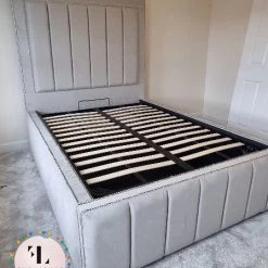 FIL AMELIA BED IN PLUSH VELVET BED COLLECTION