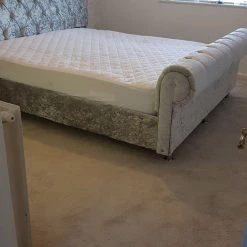 FIL CROWN SLEIGH CRUSHED VELVET BED BED COLLECTION 17 FIL CROWN SLEIGH CRUSHED VELVET BED BED COLLECTION