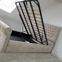 FIL BED COLLECTION Sleigh Ottoman Gaslift Chesterfield Crushed Velvet Storage Bed