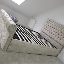 FIL BED COLLECTION Sleigh Ottoman Gaslift Chesterfield Crushed Velvet Storage Bed