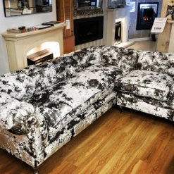 Velvetsofa RICHMOND'S CHESTERFIELD LUSTRO CRUSHED VELVET SOFA RANGE