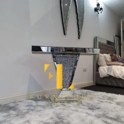 ASR INTERIOR Crushed Diamond V Console Table