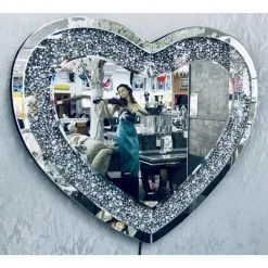 ASR INTERIOR Crushed Diamond Heart Wall Mirror MIRRORED FURNITURE