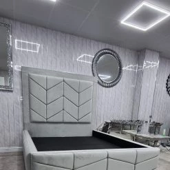 FIL KNIGHTSBRIDGE BED IN PLUSH VELVET