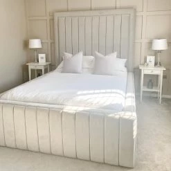 FIL AMELIA BED IN PLUSH VELVET BED COLLECTION