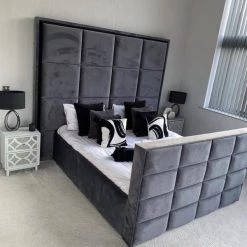 FIL BED COLLECTION AVERY BED IN PLUSH VELVET