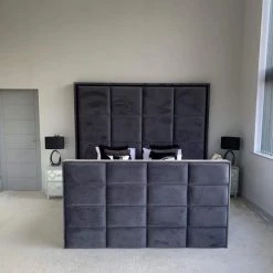 FIL BED COLLECTION AVERY BED IN PLUSH VELVET